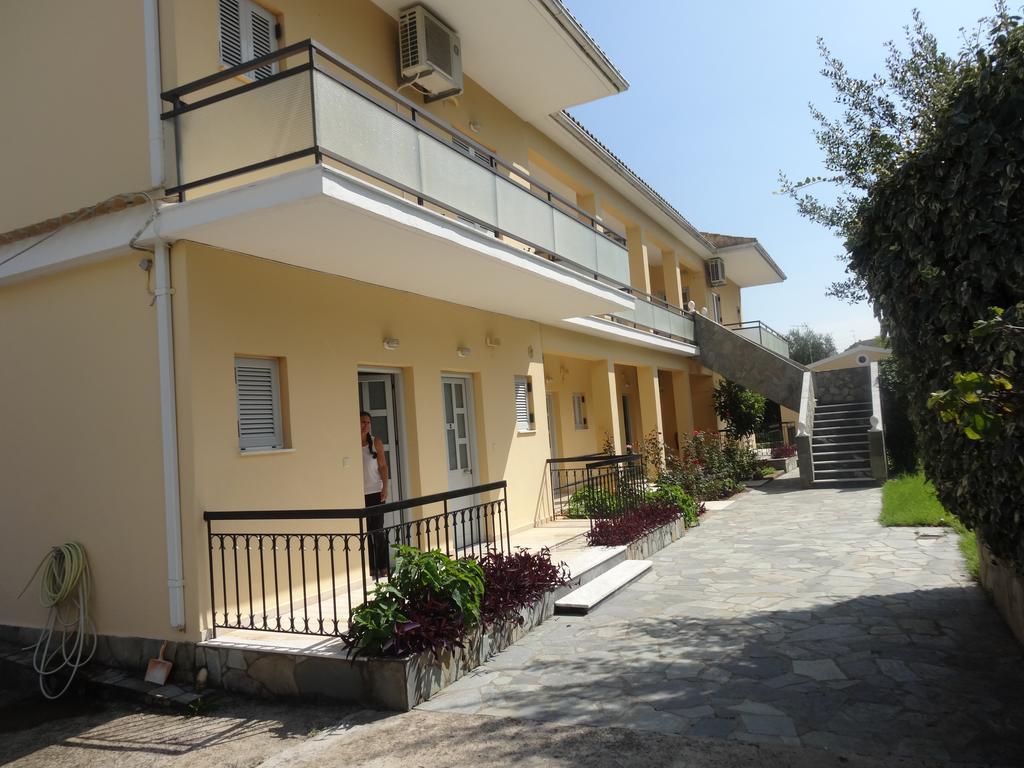 Dimitra Apartments G กูเวีย ภายนอก รูปภาพ